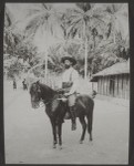 Im Hofe meines Freundes, des Sklaven in Mangamba 1910 In the compound of my friend, the slave in Mangamba, 1910